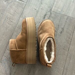 Classic Ultra Mini Platform Ugg Boot